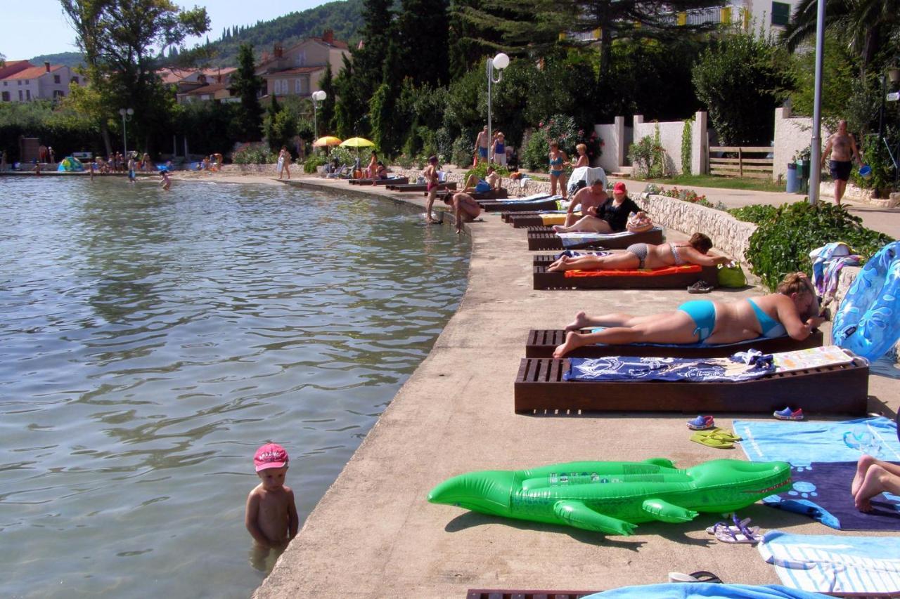 Apartments With A Parking Space Preko, Ugljan - 8224 Εξωτερικό φωτογραφία
