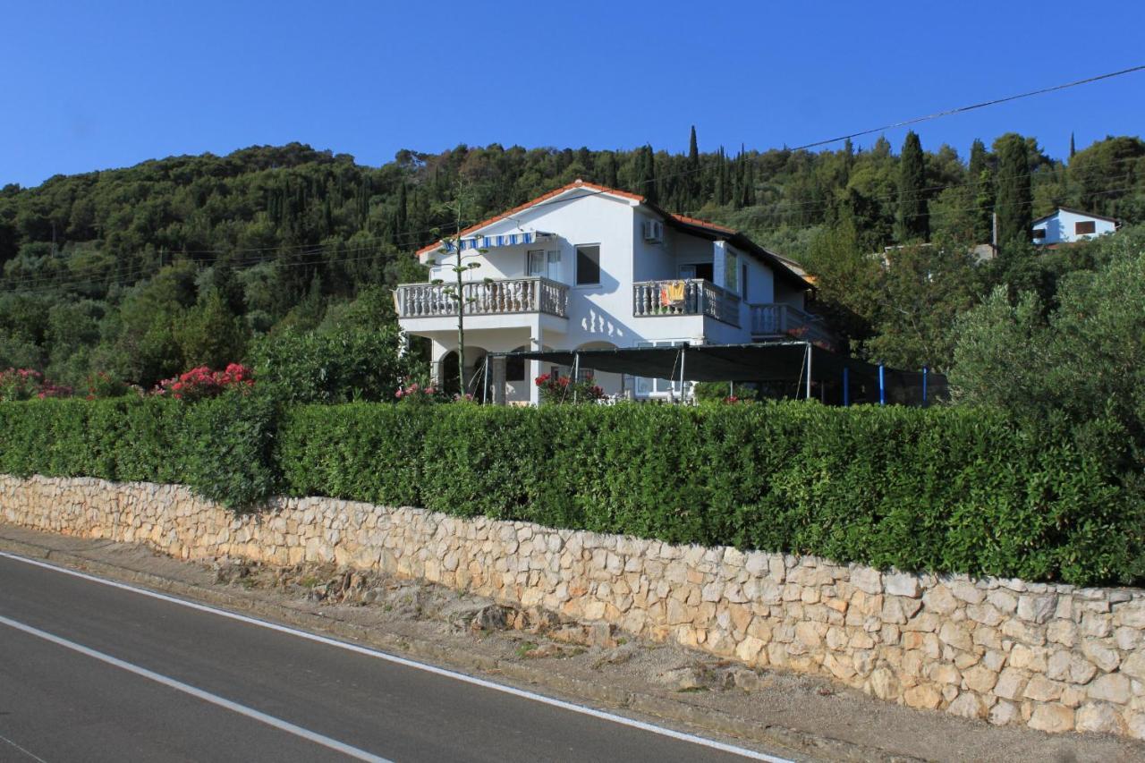 Apartments With A Parking Space Preko, Ugljan - 8224 Εξωτερικό φωτογραφία