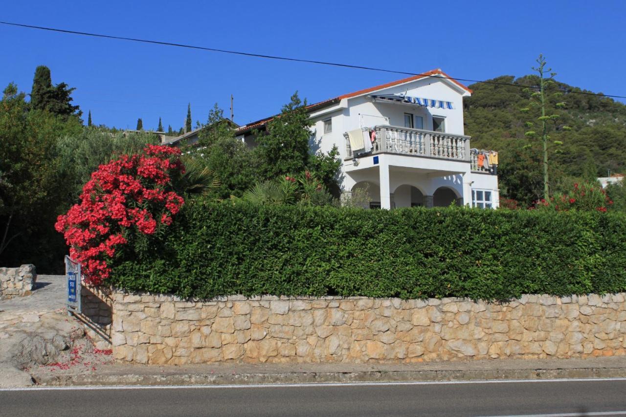 Apartments With A Parking Space Preko, Ugljan - 8224 Εξωτερικό φωτογραφία