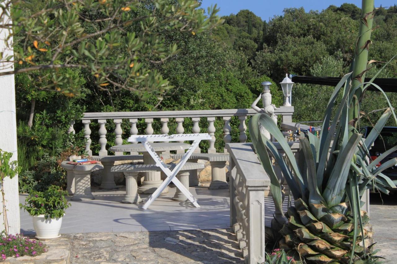 Apartments With A Parking Space Preko, Ugljan - 8224 Εξωτερικό φωτογραφία