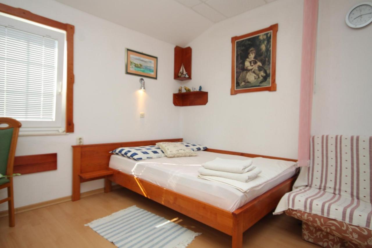 Apartments With A Parking Space Preko, Ugljan - 8224 Εξωτερικό φωτογραφία