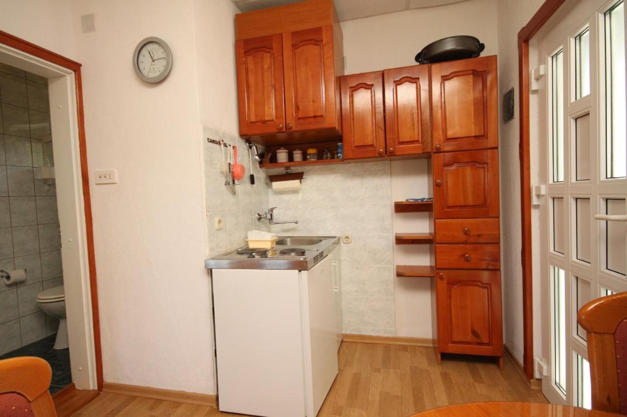 Apartments With A Parking Space Preko, Ugljan - 8224 Εξωτερικό φωτογραφία